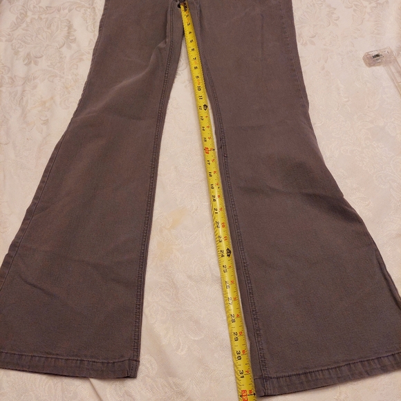 Volcom Easy Rider stretch Flare leg gray denim jeans. Size 13 - Picture 14 of 15